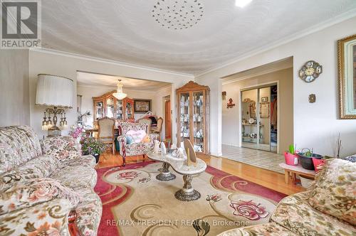 55 Maryhill Drive, Toronto, ON - Indoor Photo Showing Living Room