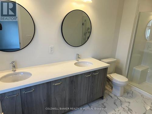 1334 Kobzar Drive, Oakville, ON - Indoor Photo Showing Bathroom