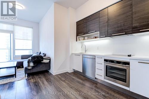 2108 - 36 Park Lawn Road, Toronto, ON - Indoor Photo Showing Kitchen