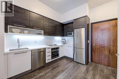 2108 - 36 Park Lawn Road, Toronto, ON - Indoor Photo Showing Kitchen With Stainless Steel Kitchen