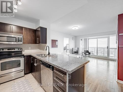 1805 - 4850 Glen Erin Drive, Mississauga, ON - Indoor Photo Showing Kitchen With Double Sink With Upgraded Kitchen