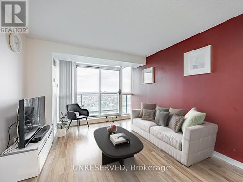 1805 - 4850 Glen Erin Drive, Mississauga, ON - Indoor Photo Showing Living Room