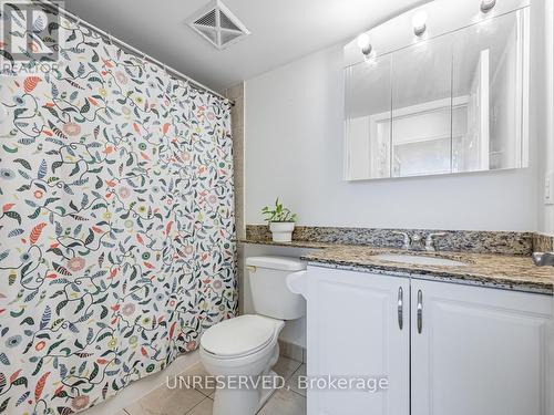 1805 - 4850 Glen Erin Drive, Mississauga, ON - Indoor Photo Showing Bathroom