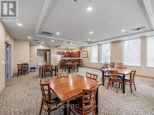 1805 - 4850 Glen Erin Drive, Mississauga, ON - Indoor Photo Showing Dining Room