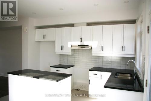 7 - 2123 Lillykin Street, Oakville, ON - Indoor Photo Showing Kitchen