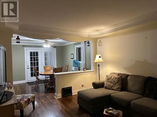 131 Rossmore Rd, Sault Ste. Marie, ON - Indoor Photo Showing Living Room