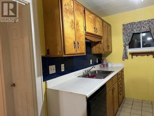 131 Rossmore Rd, Sault Ste. Marie, ON - Indoor Photo Showing Kitchen With Double Sink