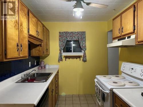 131 Rossmore Rd, Sault Ste. Marie, ON - Indoor Photo Showing Kitchen With Double Sink