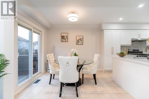 6104 Rowers Crescent, Mississauga, ON - Indoor Photo Showing Dining Room