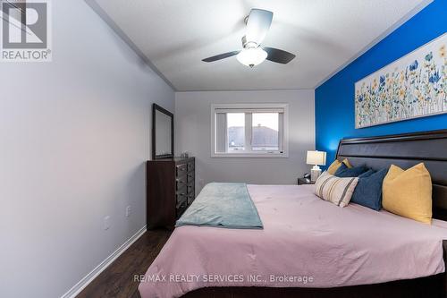 6104 Rowers Crescent, Mississauga, ON - Indoor Photo Showing Bedroom