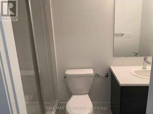 6 - 3425 Ridgeway Drive, Mississauga, ON - Indoor Photo Showing Bathroom