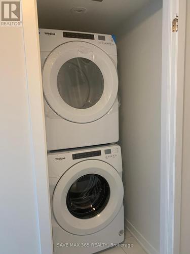 6 - 3425 Ridgeway Drive, Mississauga, ON - Indoor Photo Showing Laundry Room