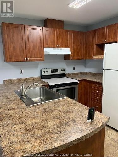 2650 Sandwich West Parkway Unit# 110, Lasalle, ON - Indoor Photo Showing Kitchen