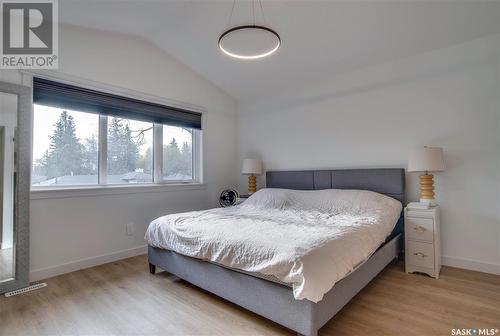 737 1St Street E, Saskatoon, SK - Indoor Photo Showing Bedroom