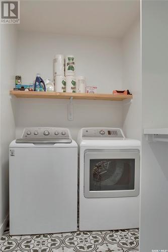 737 1St Street E, Saskatoon, SK - Indoor Photo Showing Laundry Room