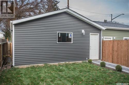 737 1St Street E, Saskatoon, SK - Outdoor