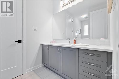 240 Skipper Drive, Ottawa, ON - Indoor Photo Showing Bathroom