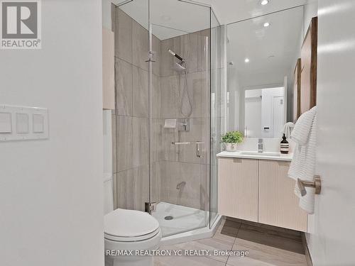 2902 - 99 Broadway Avenue, Toronto, ON - Indoor Photo Showing Bathroom