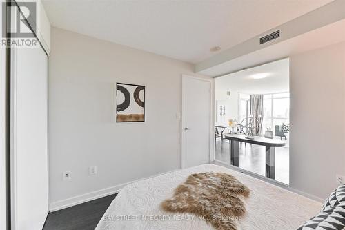 655 - 151 Dan Leckie Way, Toronto, ON - Indoor Photo Showing Other Room