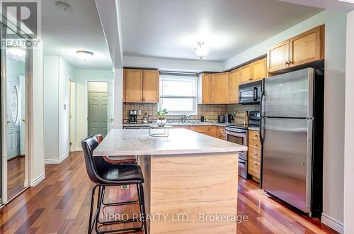 42 Lund Street, Richmond Hill, ON - Indoor Photo Showing Kitchen