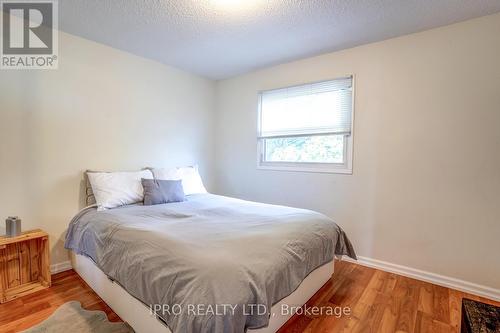 42 Lund Street, Richmond Hill, ON - Indoor Photo Showing Bedroom