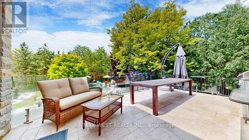 32 Daleview Court, Vaughan, ON - Outdoor