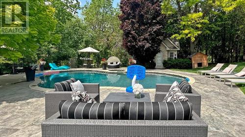 32 Daleview Court, Vaughan, ON - Outdoor With In Ground Pool