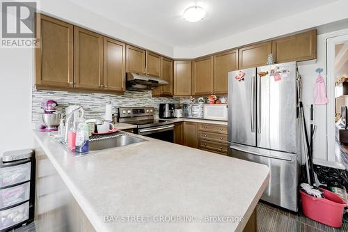 9958 Mccowan Road, Markham, ON - Indoor Photo Showing Kitchen