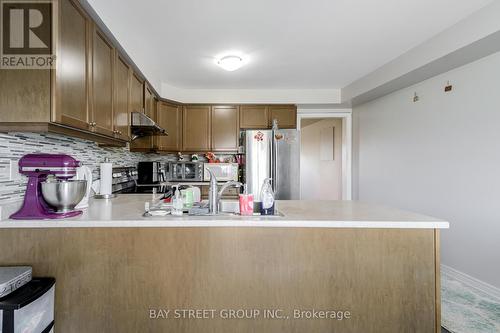 9958 Mccowan Road, Markham, ON - Indoor Photo Showing Kitchen