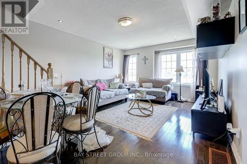 9958 Mccowan Road, Markham, ON - Indoor Photo Showing Living Room