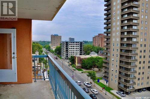 901 405 5Th Avenue N, Saskatoon, SK - Outdoor With Balcony With Facade