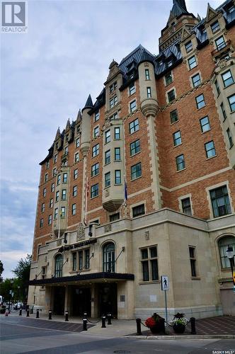 901 405 5Th Avenue N, Saskatoon, SK - Outdoor With Facade