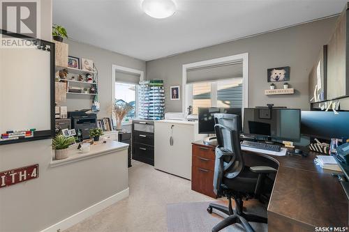 220 Wall Street, Dalmeny, SK - Indoor Photo Showing Office