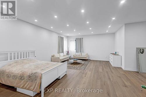 20817 Mccowan Road, East Gwillimbury, ON - Indoor Photo Showing Bedroom