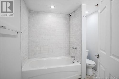 31 Donaldson Street, Saint John, NB - Indoor Photo Showing Bathroom