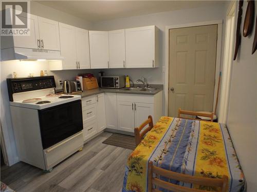 2 Mooney Street, Capreol, ON - Indoor Photo Showing Kitchen