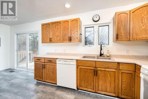 5972 First Lake Road, South Frontenac (Frontenac South), ON - Indoor Photo Showing Kitchen