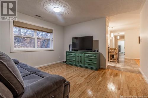 136 Water Street, Woodstock, NB - Indoor Photo Showing Living Room