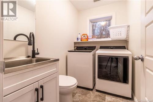 136 Water Street, Woodstock, NB - Indoor Photo Showing Laundry Room