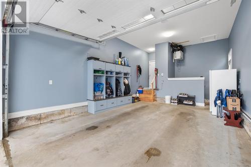 8 Nicholas Place, Paradise, NL - Indoor Photo Showing Garage