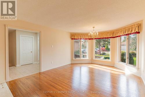 98 Navigators Trail, Kawartha Lakes (Bobcaygeon), ON - Indoor Photo Showing Other Room