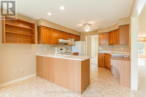 98 Navigators Trail, Kawartha Lakes (Bobcaygeon), ON - Indoor Photo Showing Kitchen