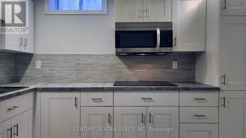 Lower - 146 Carrington Drive, Richmond Hill, ON - Indoor Photo Showing Kitchen