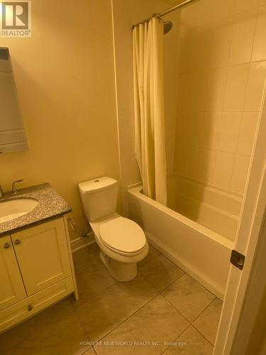 603B - 9090 Yonge Street, Richmond Hill, ON - Indoor Photo Showing Bathroom