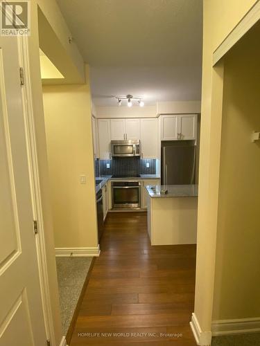 603B - 9090 Yonge Street, Richmond Hill, ON - Indoor Photo Showing Other Room