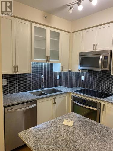 603B - 9090 Yonge Street, Richmond Hill, ON - Indoor Photo Showing Kitchen With Double Sink