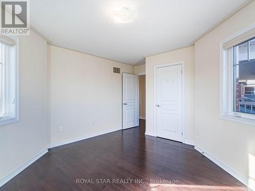 2 Lourakis Street, Richmond Hill, ON - Indoor Photo Showing Other Room