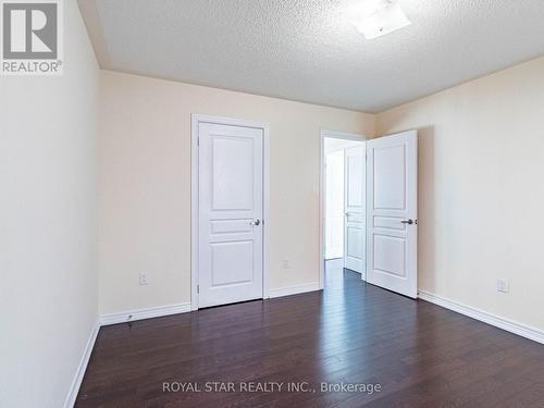 2 Lourakis Street, Richmond Hill, ON - Indoor Photo Showing Other Room