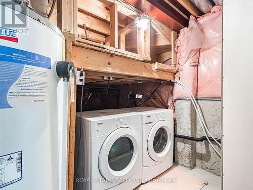 2 Lourakis Street, Richmond Hill, ON - Indoor Photo Showing Laundry Room