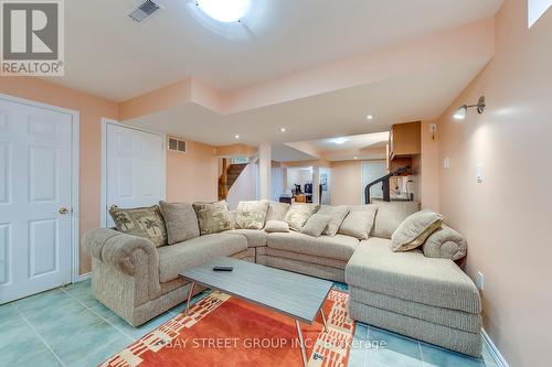 2117 Glenfield Road, Oakville, ON - Indoor Photo Showing Living Room